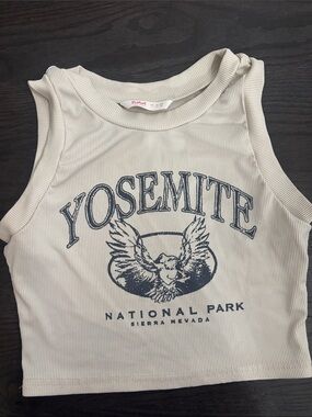 ROMWE Cream Ribbed Yosemite Graphic Crop Tank